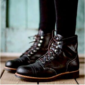 NWOB RED WING  Iron Ranger 3366